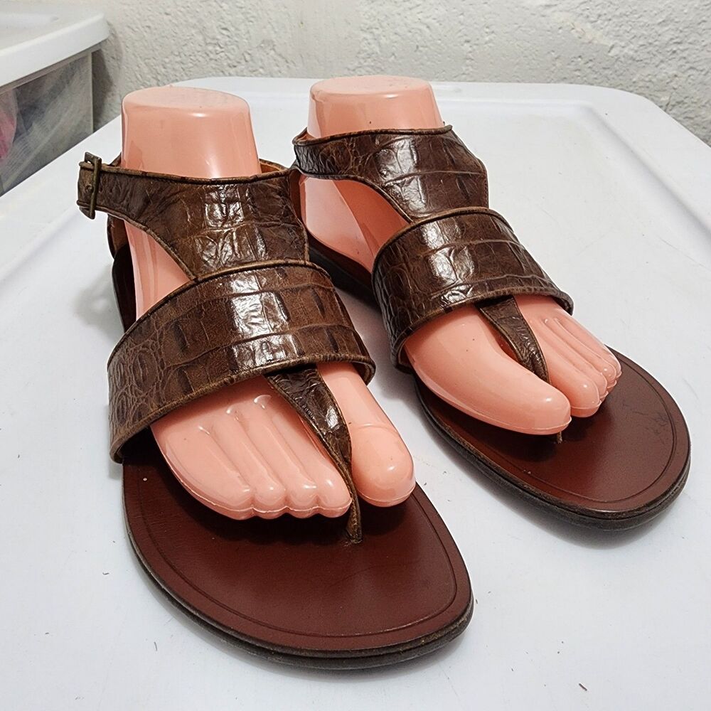 Chie Mihara Jonas Leather Thong Sandal Brown Embossed Faux Crocodile Womens 39